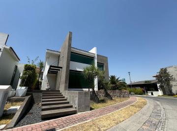 Casa de 3 habitaciones, San Andrés Cholula · Casa en Venta en Esquina en La Vista Country Club