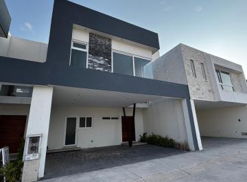Casa de 3 habitaciones, San Luis Potosí · Casa en Venta en Fraccionamiento Tarragona con Zona de Juegos