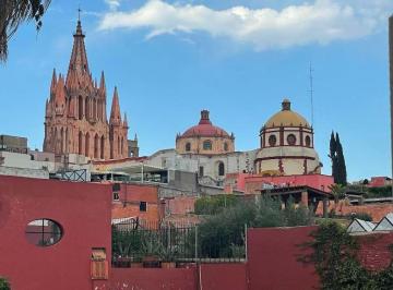 Casa de 1 habitación, San Miguel de Allende · Casa en Venta en El Centro de San Miguel de Allende, Gto.