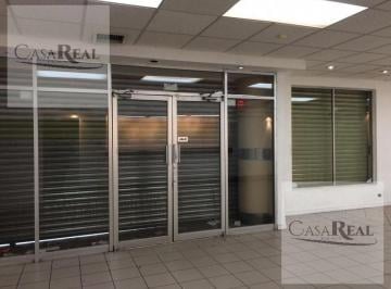 Local comercial · 137m² · Local en Renta en Plaza La Fuente