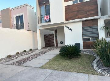 Casa de 3 habitaciones, Chihuahua · Excelente Casa en Renta Frac. Privado Monteverde X Reliz