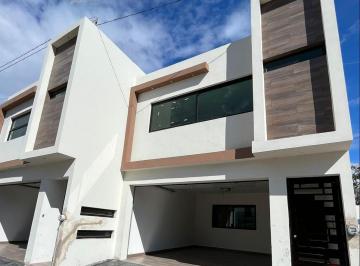 Casa · 174m² · 3 Recámaras · 2 Estacionamientos · Casa en Vicente Guerrero