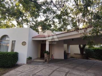 Casa de 3 habitaciones, Saltillo · Casa con 2 Habitaciones en Planta Baja en San Alberto