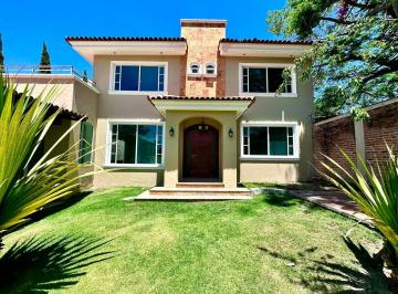Casa de 3 habitaciones, Zapopan · Casa de Campo en Venta en La Venta del Astillero, Zapopan