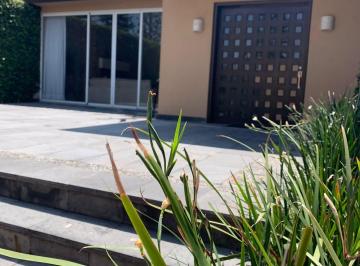 Casa de 4 habitaciones, Miguel Hidalgo · Amplia Casa Recién Remodelada en Bosques de Las Lomas