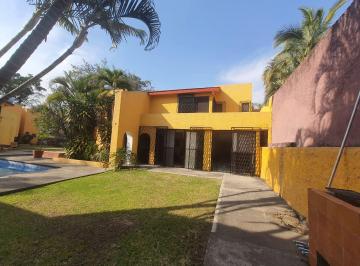 Casa en condominio de 4 habitaciones, Jiutepec · Casa en Vta Condominio de 3 Casas Pedregal Las Fuentes Jiutepec Mor $2,650,000