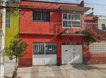 Casa de 4 habitaciones, Gustavo A. Madero · Casa en Venta en Gustavo A. Madero