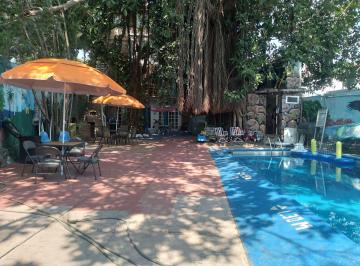 Casa uso de suelo , Boca del Río · Casa - Hostal Alberca a Una Cuadra de Playa Delfines Boca del Rio, Ver.