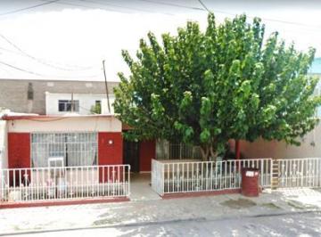 Casa de 2 habitaciones, Delicias · Se Vende Casa / Copropiedad 50%