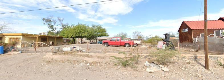 Se Vende Casa con Terreno y Construcción Bodega