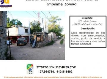 Casa de 3 habitaciones, Empalme · Se Vende Casa