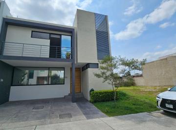 Casa en condominio de 3 habitaciones, Zapopan · Solares, Excelente Condominio, Vasanta, Jardin con Terraza Techada, Cuarto de Servicio con Baño