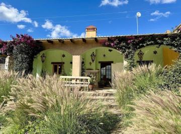 Casa de 1 habitación, San Miguel de Allende · Casa de Campo a 25 Minutos de San Miguel de Allende – con un Lote de 1,399 m²
