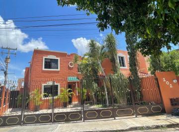 Casa de 3 habitaciones, Mérida · Se Renta Casa de Dos Plantas Climatizada en Prado Chuburnà.excelente Ubicación!