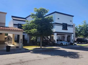 Casa de 3 habitaciones, Mexicali · Casa en Renta Zona Dorada en Puerta de Alcala Incluye Cuota de Mantenimiento 4 Recamaras