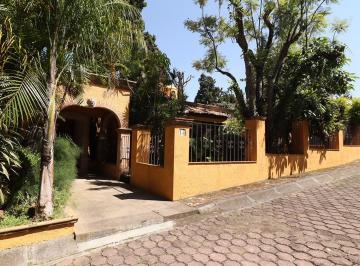 Casa de 4 habitaciones, Morelia · Casa en Venta en Santa María.