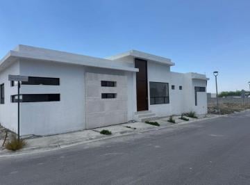 Casa de 3 habitaciones, Arteaga · Casa de Una Planta en Fracc Las Huertas Arteaga
