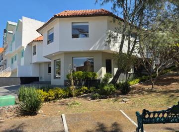 Casa de 5 habitaciones, Morelia · Casa en en Venta en Cumbres de Morelia