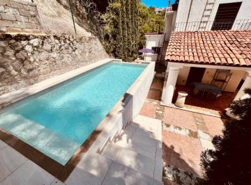 Casa de 5 habitaciones, Ixtapan de la Sal · Casa La Luciérnaga en Renta de Fin de Semana con Alberca, Jardín, Amueblada, Amplia de Fin de Semana