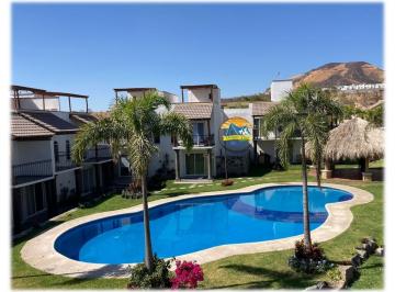 Casa de 3 habitaciones, Xochitepec · Exclusividad 16 Casas con Alberca Amplios Jardines Roof Garden