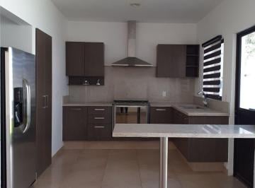 Casa de 3 habitaciones, Querétaro · Juriquilla, Cumbres del Lago, Triana, 3 Recs, 2.5 Baños, Amenidades: Alberca, Juegos Infantiles