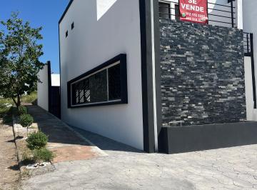 Casa de 3 habitaciones, Colima · Oportunidad Casa en Venta Zona Norte Fracc Arriba de Esmerlada Fracc Valle Verde