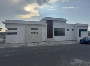 Casa de 3 habitaciones, Arteaga · Casa en Venta Fracc Las Huertas Arteaga Coahuila