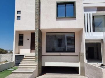 Casa de 4 habitaciones, San Agustín Tlaxiaca · Casa en Venta en Los Frailes Residencial Pachuca Hidalgo
