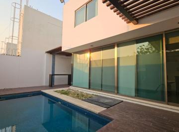 Casa de 5 habitaciones, Carmen · Renta de Casa en Residencial Azul Amueblado Ciudad del Carmen
