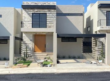 Casa de 3 habitaciones, Los Cabos · Se Vende Casa Equipada Privada Alberca Gym Pet Park a 10 Min de La Playa