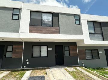Casa de 3 habitaciones, El Marqués · Renta Casa Amueblada Riscos Condesa Zibata Frente Universidad Anahuac