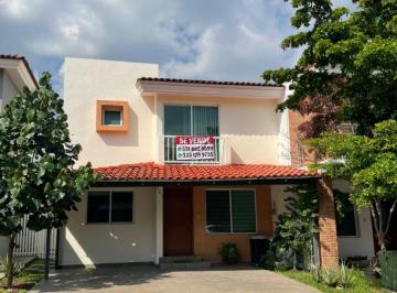 Casa de 4 habitaciones, Tlajomulco de Zúñiga · Vendo Casa Nueva Galicia Residencial, Coto Coruña