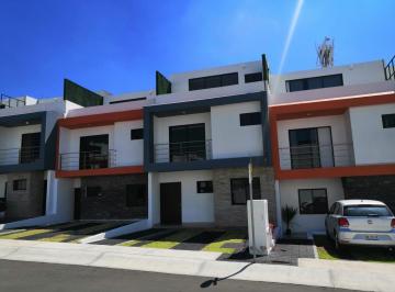 Casa de 4 habitaciones, Querétaro · El Refugio Palazzo $18 000