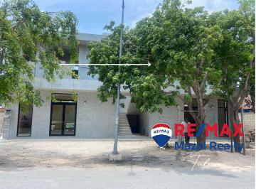 Local comercial · 3 Estacionamientos · Local Comercial Para Consultorio - (4)
