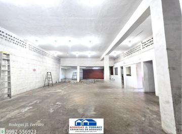 Bodega comercial de 2 habitaciones, Mérida · Bodega Comercial en Renta de 800 m² / Comercial 100% / Av Principal Transitada