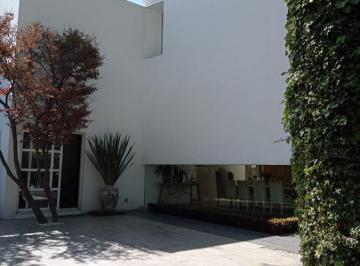 Casa en condominio · 750m² · 4 Recámaras · 6 Estacionamientos · Casa en Condominio - San Angel
