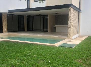 Casa · 575m² · 5 Recámaras · 6 Estacionamientos · Venta Casa en Privada Manantiales de Cocoyoles, Zona Norte en Mérida, Yucatán - (4)