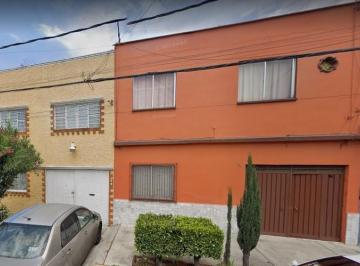 Casa de 3 habitaciones, Venustiano Carranza · Casa en Venta en Moctezuma 2da Sección