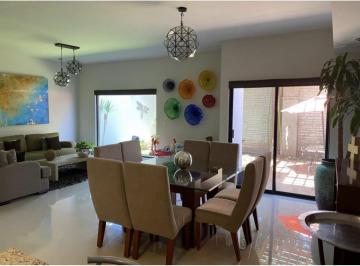 Casa · 247m² · 3 Recámaras · 2 Estacionamientos · Casa en Venta en Los Viñedos