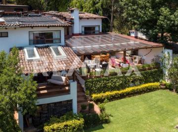 Casa · 385m² · 4 Recámaras · 3 Estacionamientos · Casa en Venta - (4)