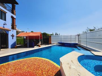 Casa de 4 habitaciones, Ixtapan de la Sal · Renta Casa Sofía Vistas Panorámicas, Alberca Climatizada, Jacuzzi, Zona de Juegos de Fin de Semana