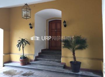 Casa · 770m² · 4 Recámaras · 8 Estacionamientos · Casa en La Mejor Ubicación de Lomas de Chapultepec