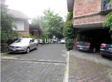 Casa en condominio · 490m² · 3 Recámaras · 5 Estacionamientos · Bonita Casa en Condominio en Venta Súper Ubicación