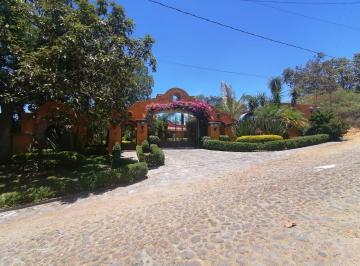 Casa en condominio de 3 habitaciones, El Arenal · Casa Venta El Roble en El Arenal Jalisco
