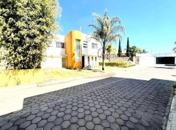 Casa de 3 habitaciones, San Pedro Cholula · Renta Casa en San Pedro Cholula, Puebla Cerca Periférico con 100 m Jardin