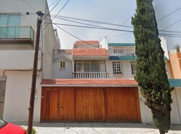 Casa de 4 habitaciones, Benito Juárez · Casa en Venta en Vértiz Narvarte
