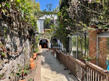 Casa de 3 habitaciones, Alvaro Obregón · Casa en Venta en Jardines del Pedregal