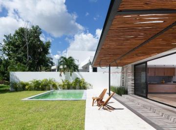 Casa de 4 habitaciones, Benito Juárez · Amplia Casa con Gran Jardín en Venta en Lagos del Sol