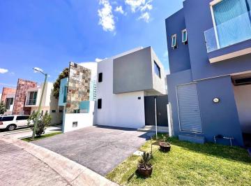 Casa de 2 habitaciones, Tlajomulco de Zúñiga · Casa Nueva en Venta en Bosque Real de Santa Anita, Tlajomulco.
