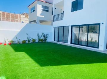 Casa de 5 habitaciones, Tijuana · Casa con 300 m² de Terreno, 5 Recámaras en Venta en Real del Mar